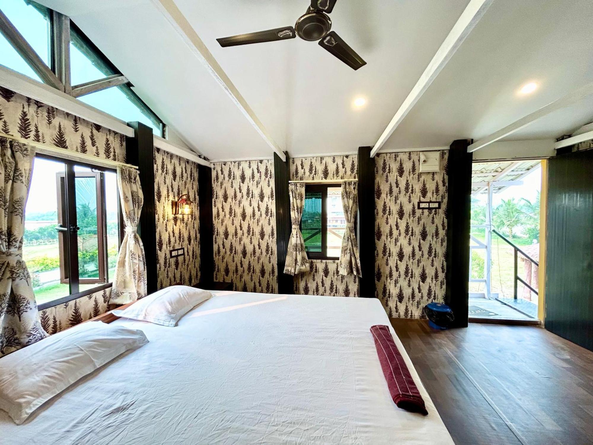 כלכותה Palli Bangla Resort, Near Ruby Hospital, Anandapur מראה חיצוני תמונה