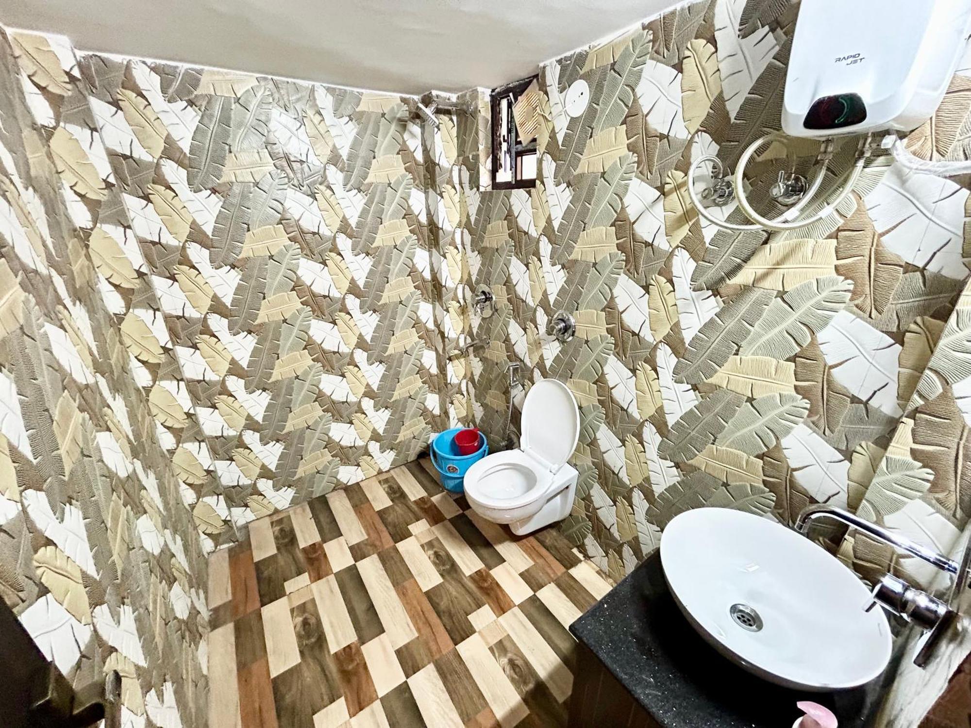 כלכותה Palli Bangla Resort, Near Ruby Hospital, Anandapur מראה חיצוני תמונה